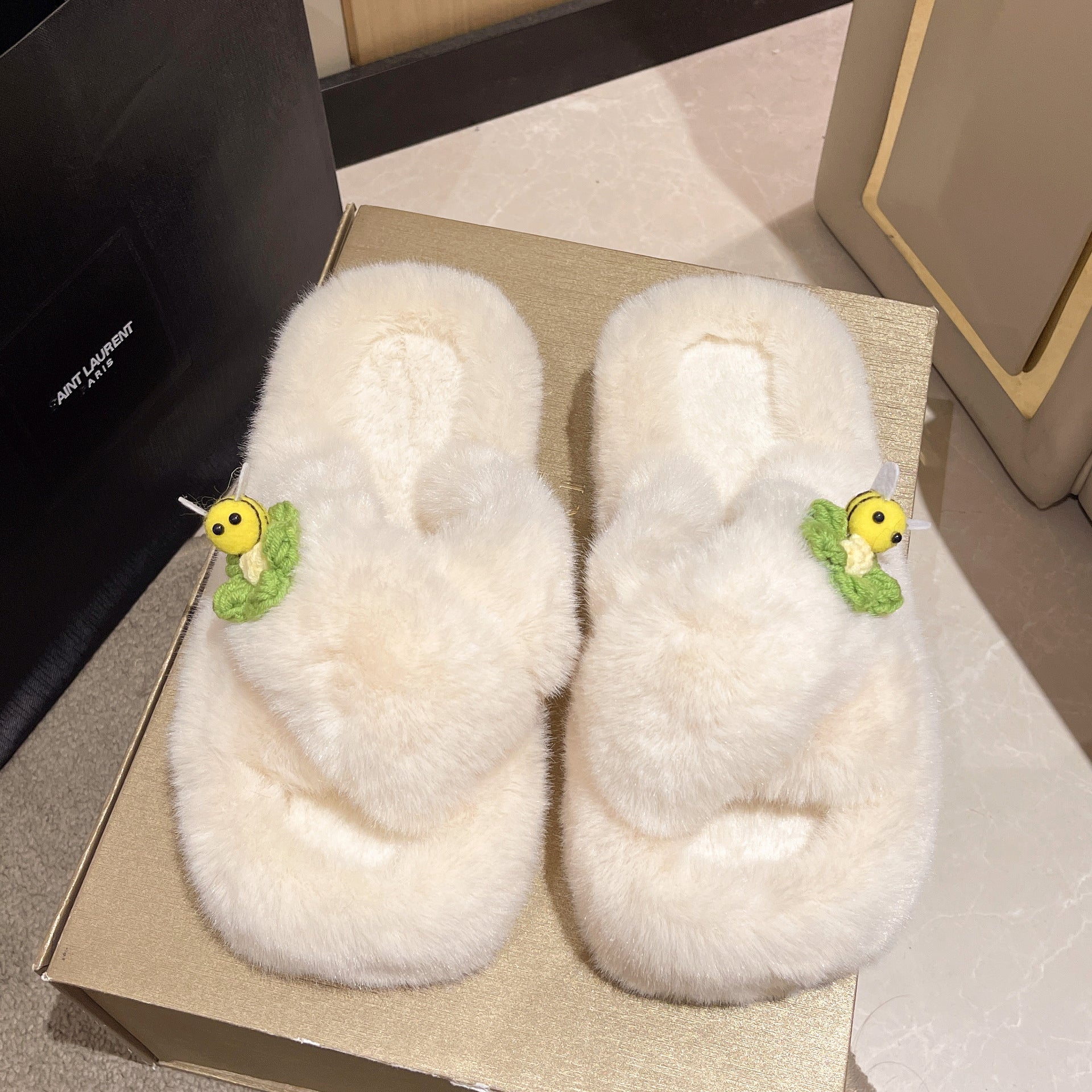 Wholesale Cute Little Bee Square Head Two Cross Solid Color Thick Bottom Fur Slippers