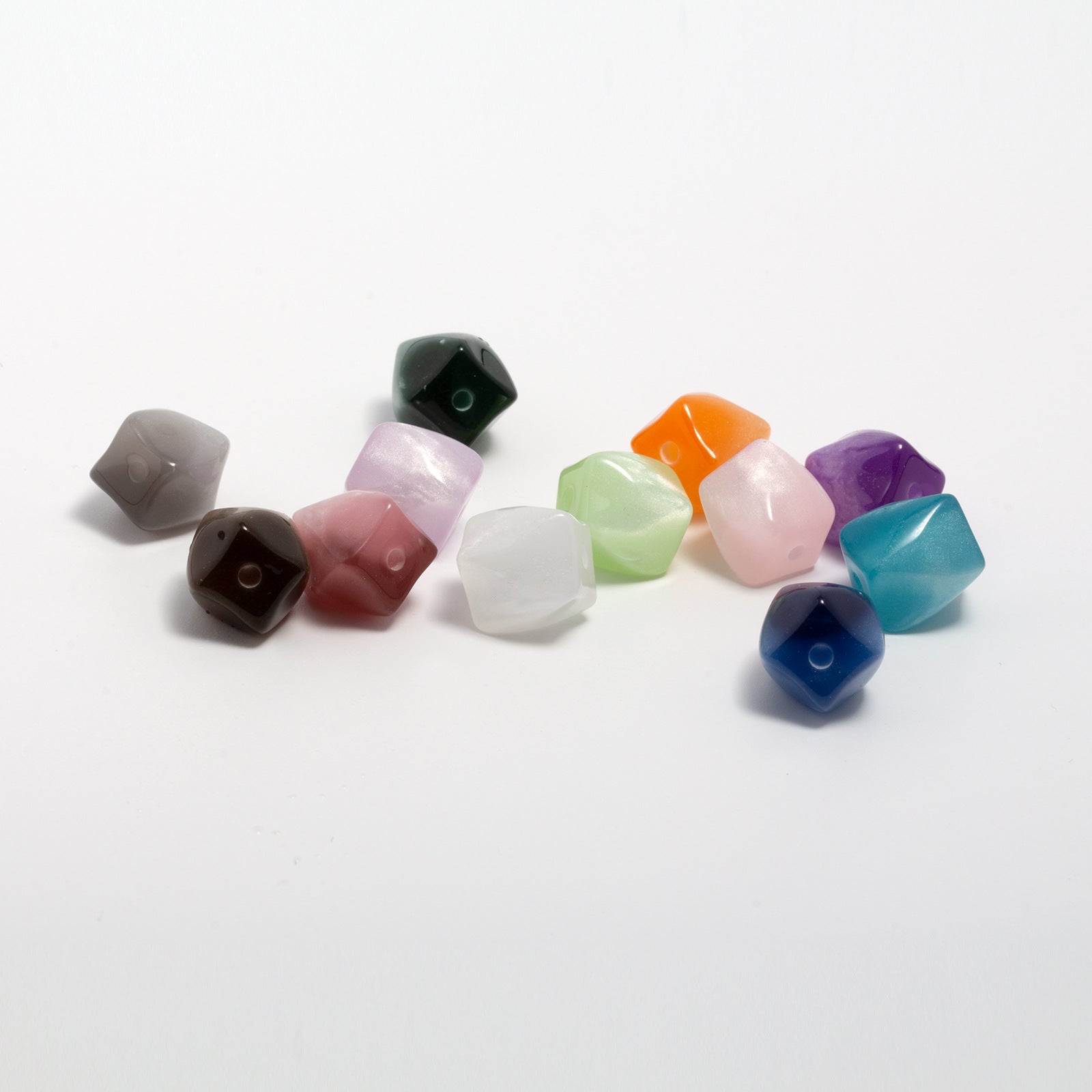 Wholesale 50pcs 10mm octagonal resin beads