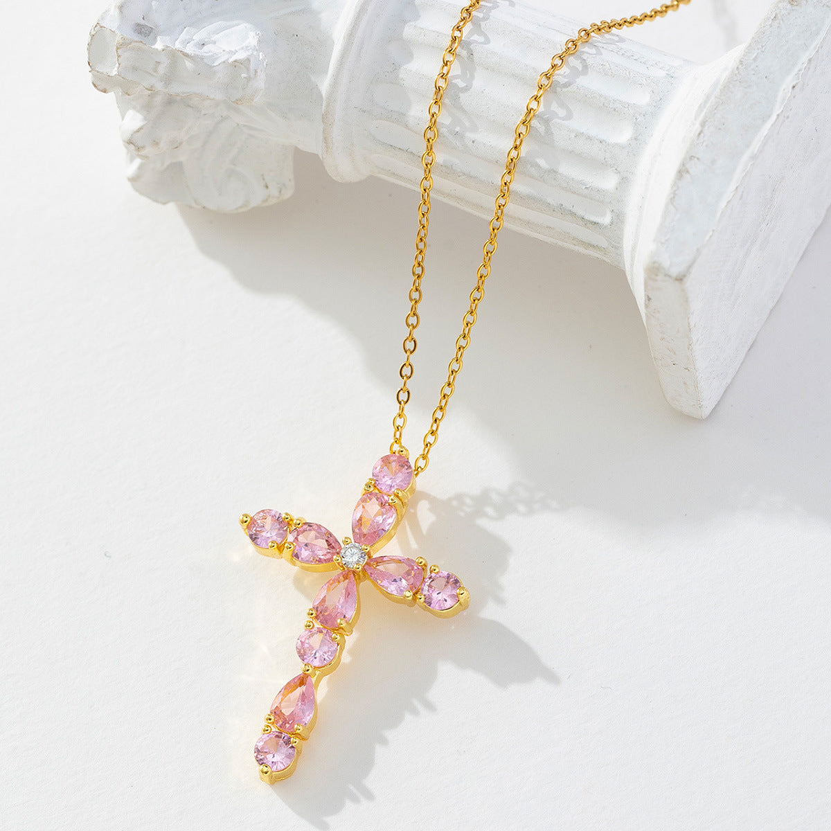 Wholesale Gilded Cross Geometry Zircon Vintage Pearl Necklace