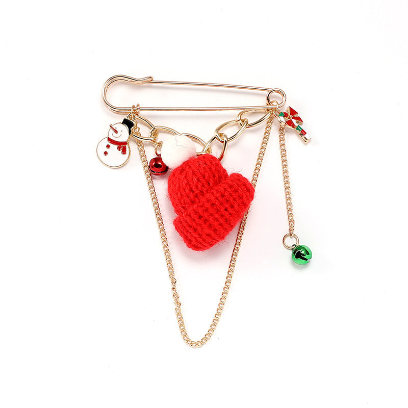Wholesale Christmas Couple Sweater Brooch Pin With Snowman Bell And Snowflake Green Hat Design Alloy Fashion Accessory For Gift Resale