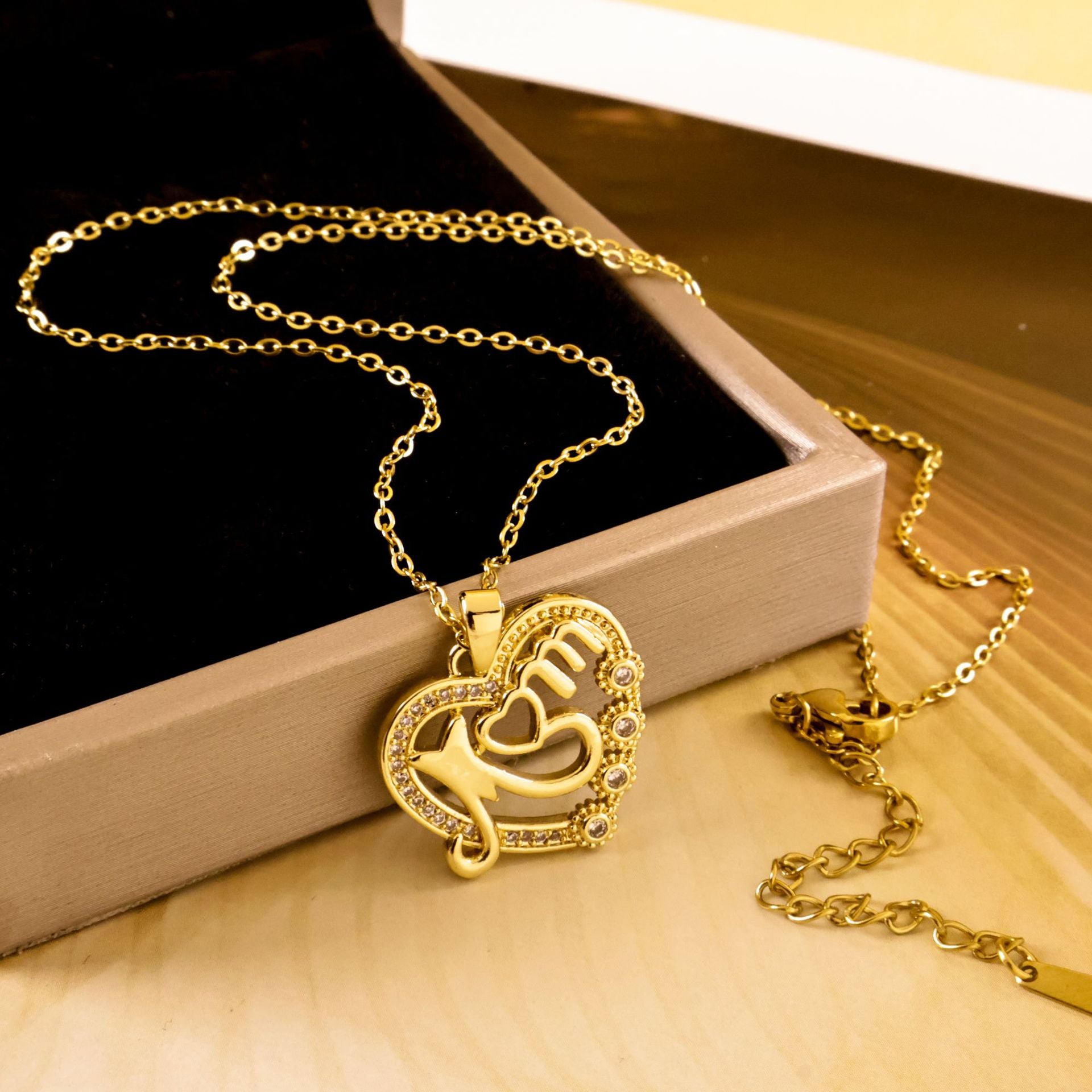 Wholesale Titanium Steel Heart Necklace