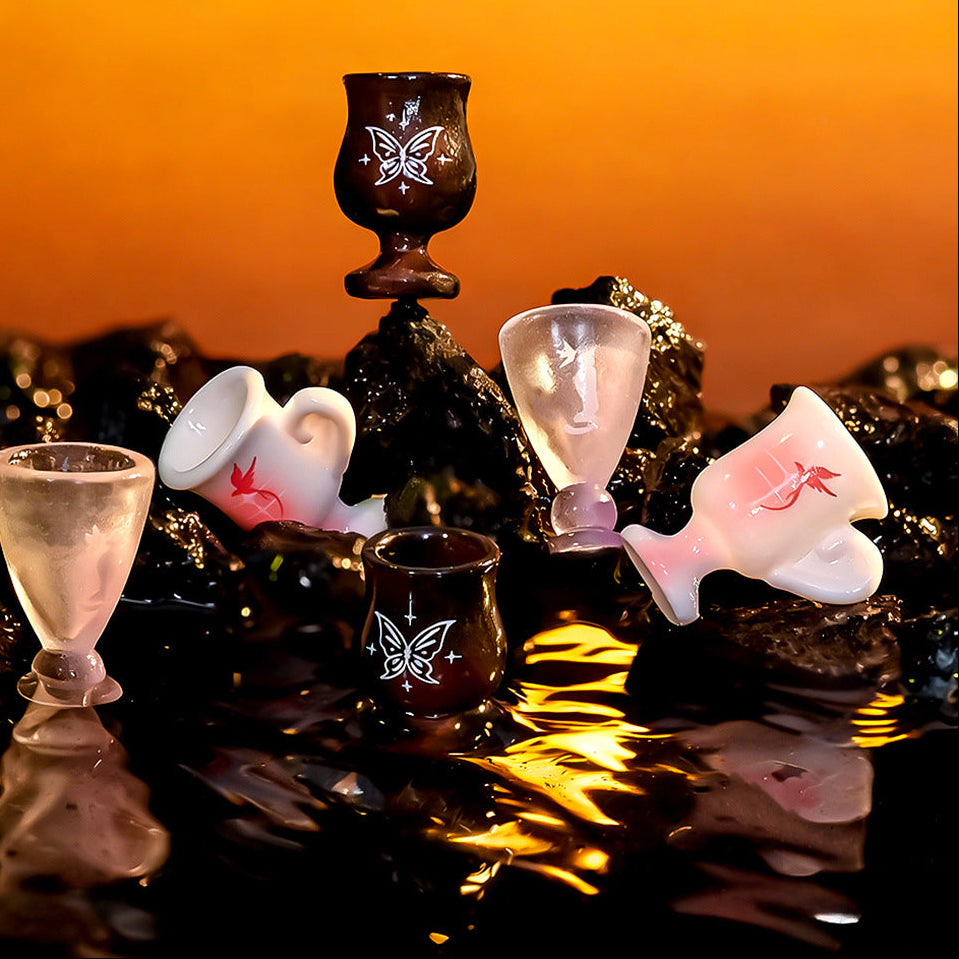 Wholesale Resin Goblet Ornament Dark sy Style Cartoon Butterfly Bird Micro Landscape Decor For Home Table And Gift Resale