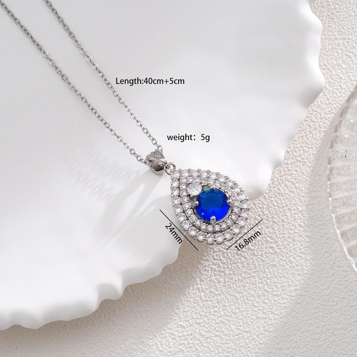 Wholesale Women' s Necklace Love Fresh Simple Clavicle Chain Pendant