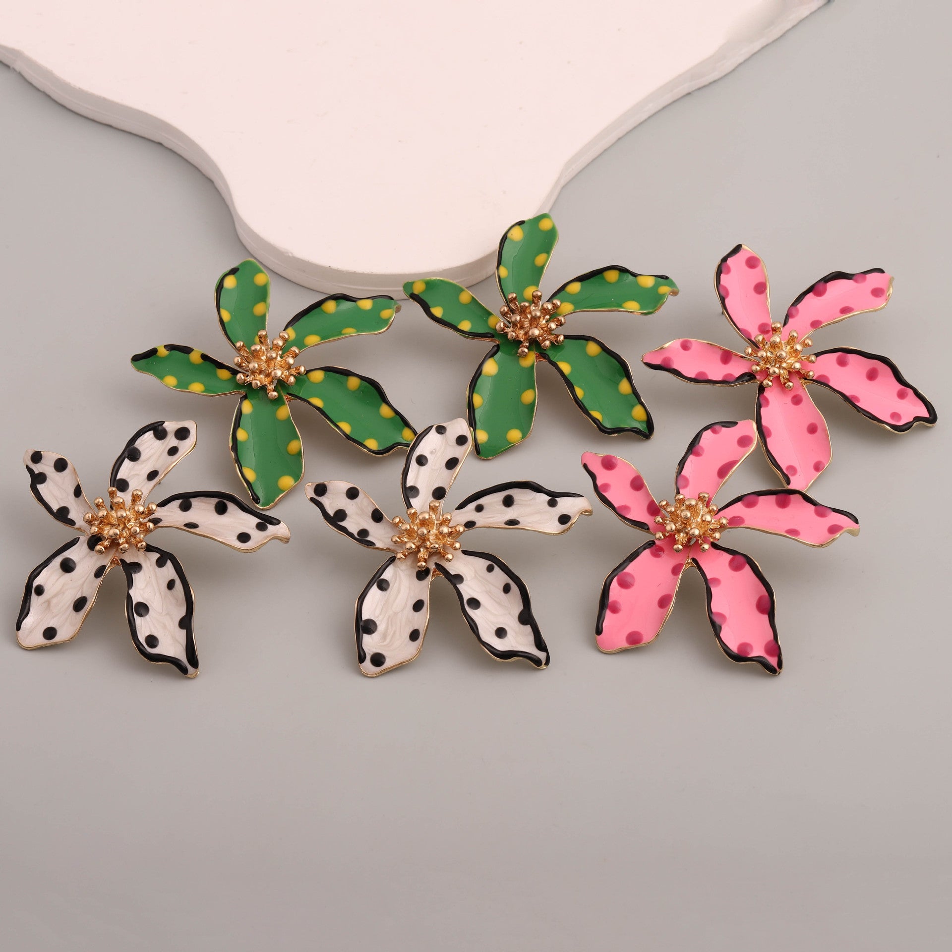 Wholesale Creative oil-drop flower earrings exaggerated polka dot alloy earrings