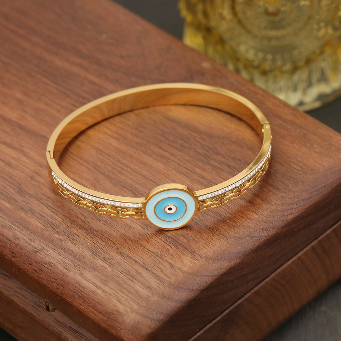 Wholesale Eyes Full of Diamond Stars Fashion Love Stainless Steel Bracelet