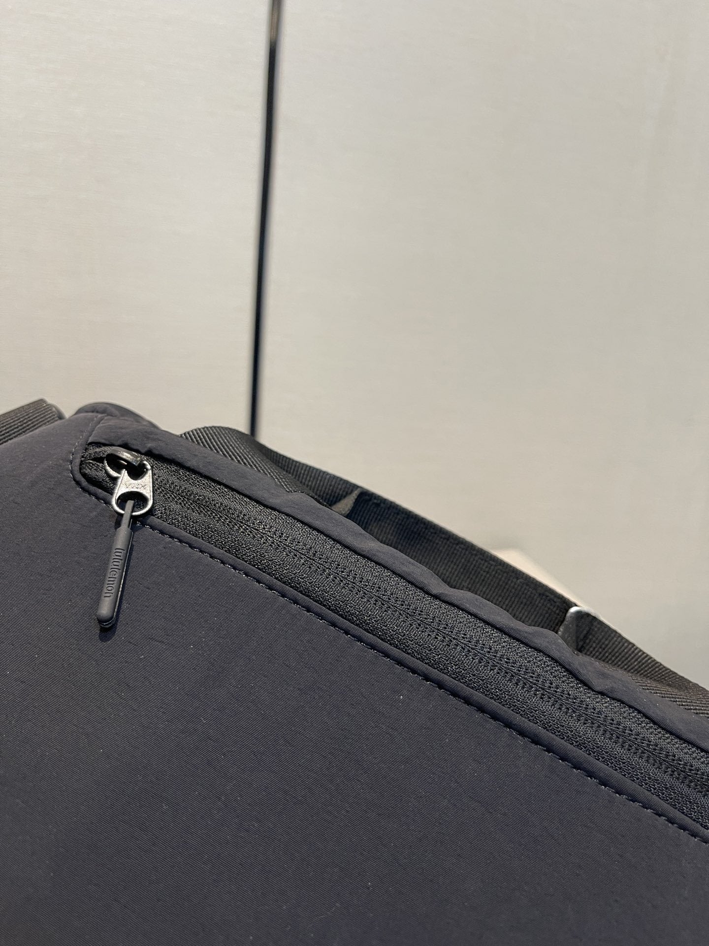 Wholesale Fitness Casual Magnetic Two-color Couple Shoulder Bag