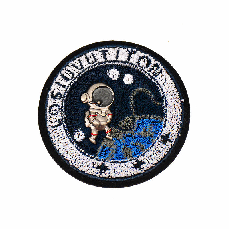 Wholesale Fashion Astronaut Space Towel Embroidery Brooch Round Cartoon Cute Clothing Pin Everyday Accessory For Resale