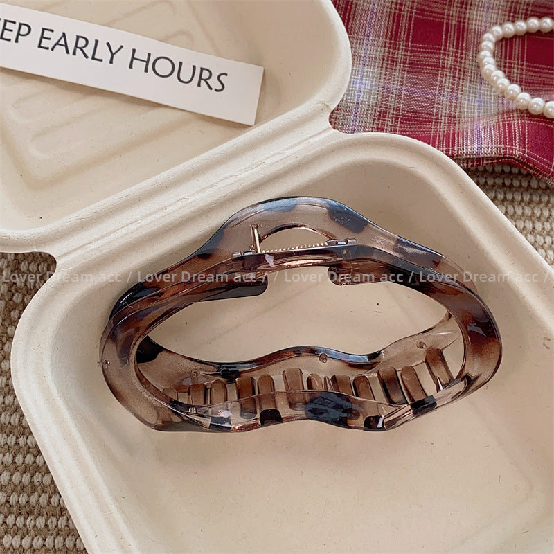 Wholesale Large Vintage Leopard Print Hollowed Out Cloud Resin Hair Clips