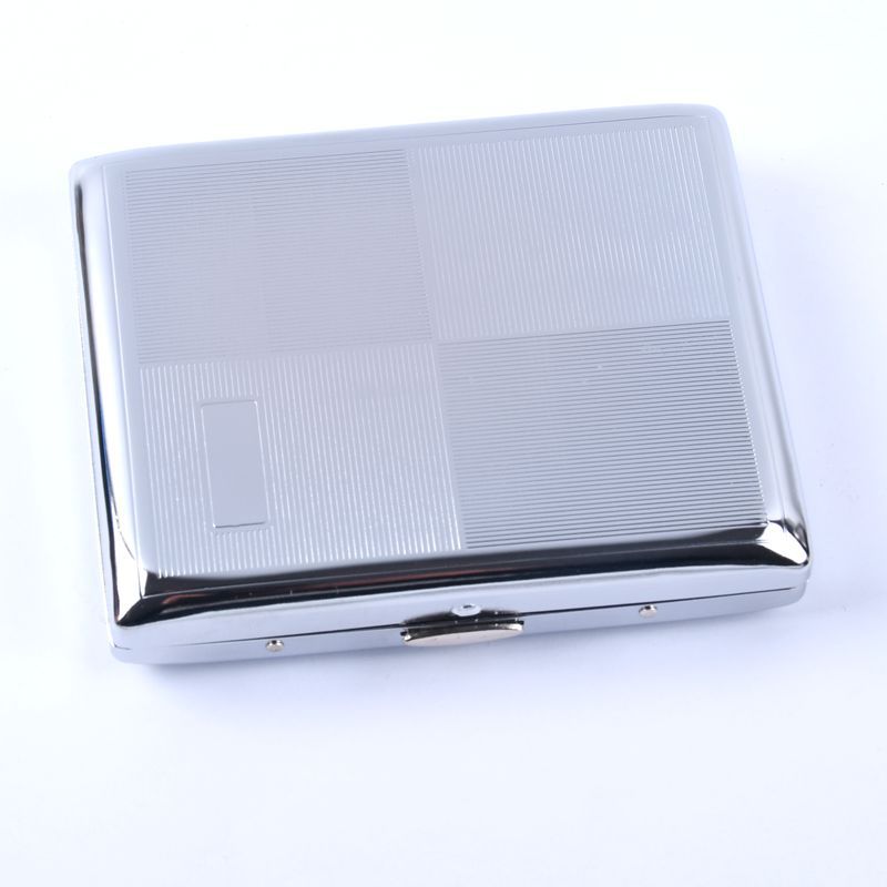 Wholesale Fashion 20 Pack Metal Clip Iron Creative Personality Automatic Open Cap Cigarette Box