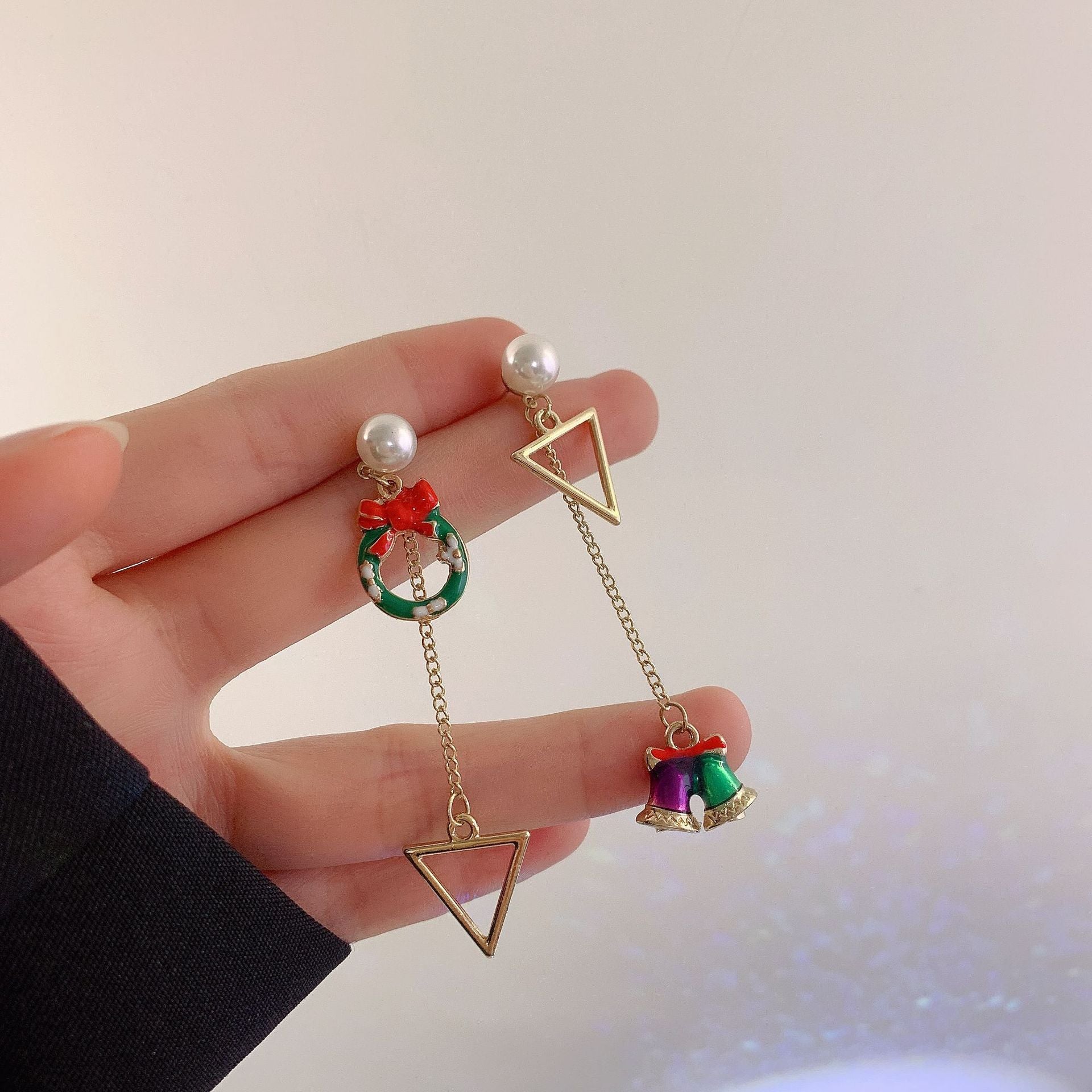 Wholesale Christmas Silver Needle Studded Diamond Oil Drip Asymmetric Tassel Earrings