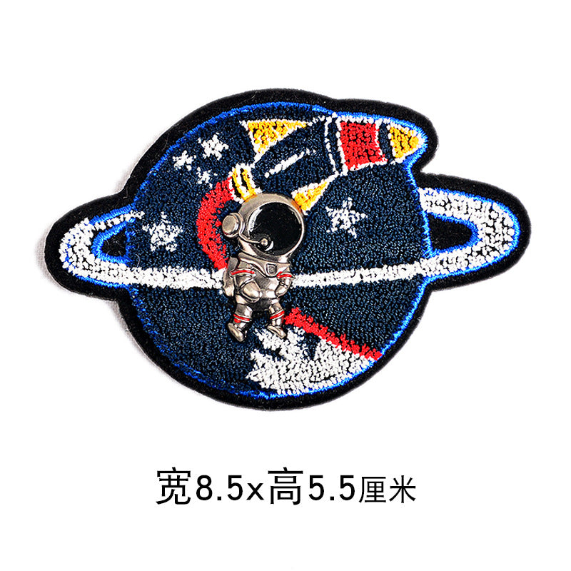 Wholesale Fashion Astronaut Space Towel Embroidery Brooch Round Cartoon Cute Clothing Pin Everyday Accessory For Resale