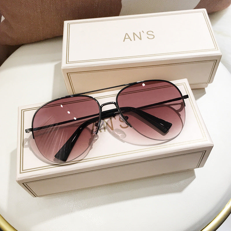 Wholesale Men's and women's sunglasses for driving with large frame toad mirror