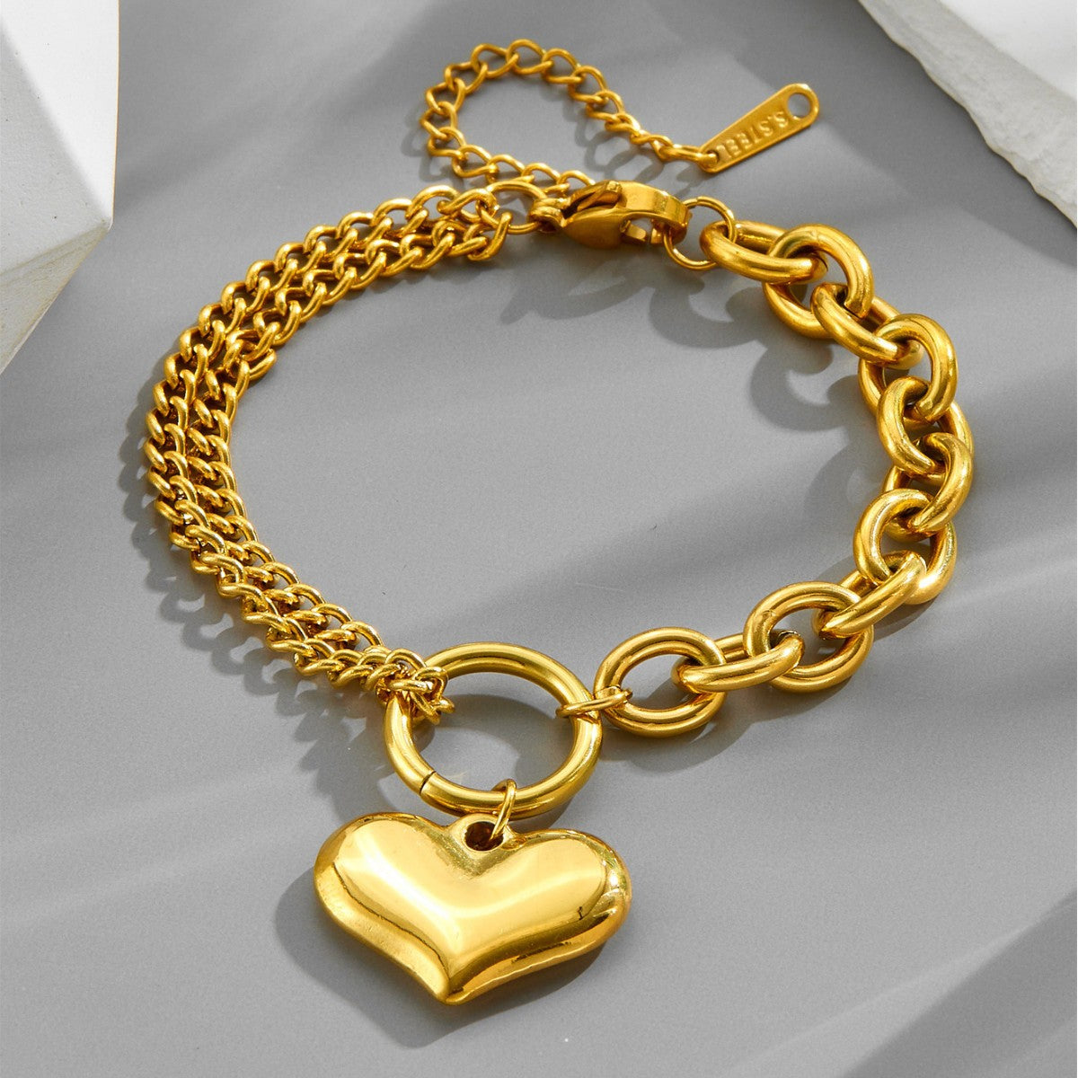 Wholesale 5pcs Retro Love Golden Titanium Steel Bracelet