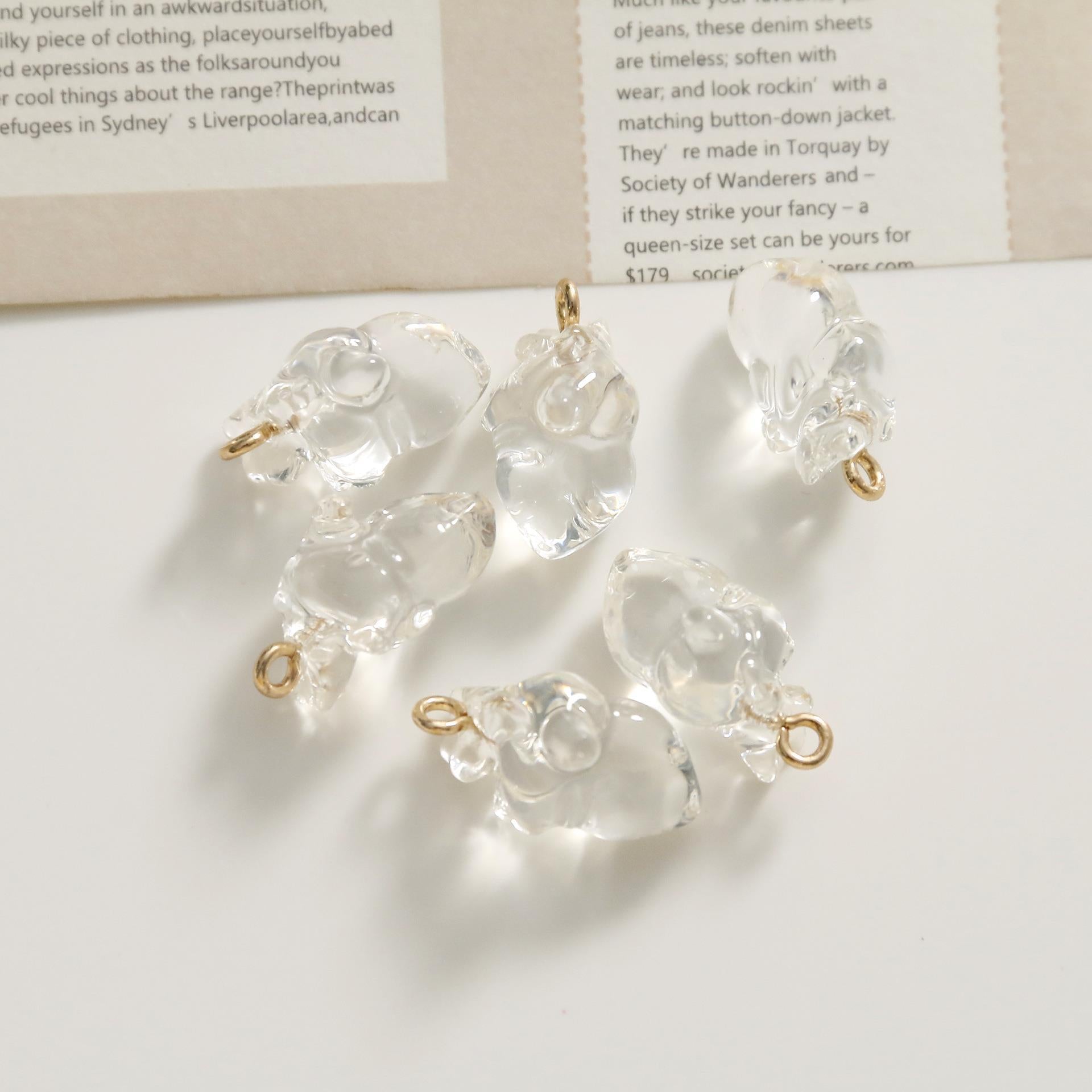 Wholesale Three-dimensional Clear Small Heart Pendant Bracelet Material OLY-CS-LiLuo001