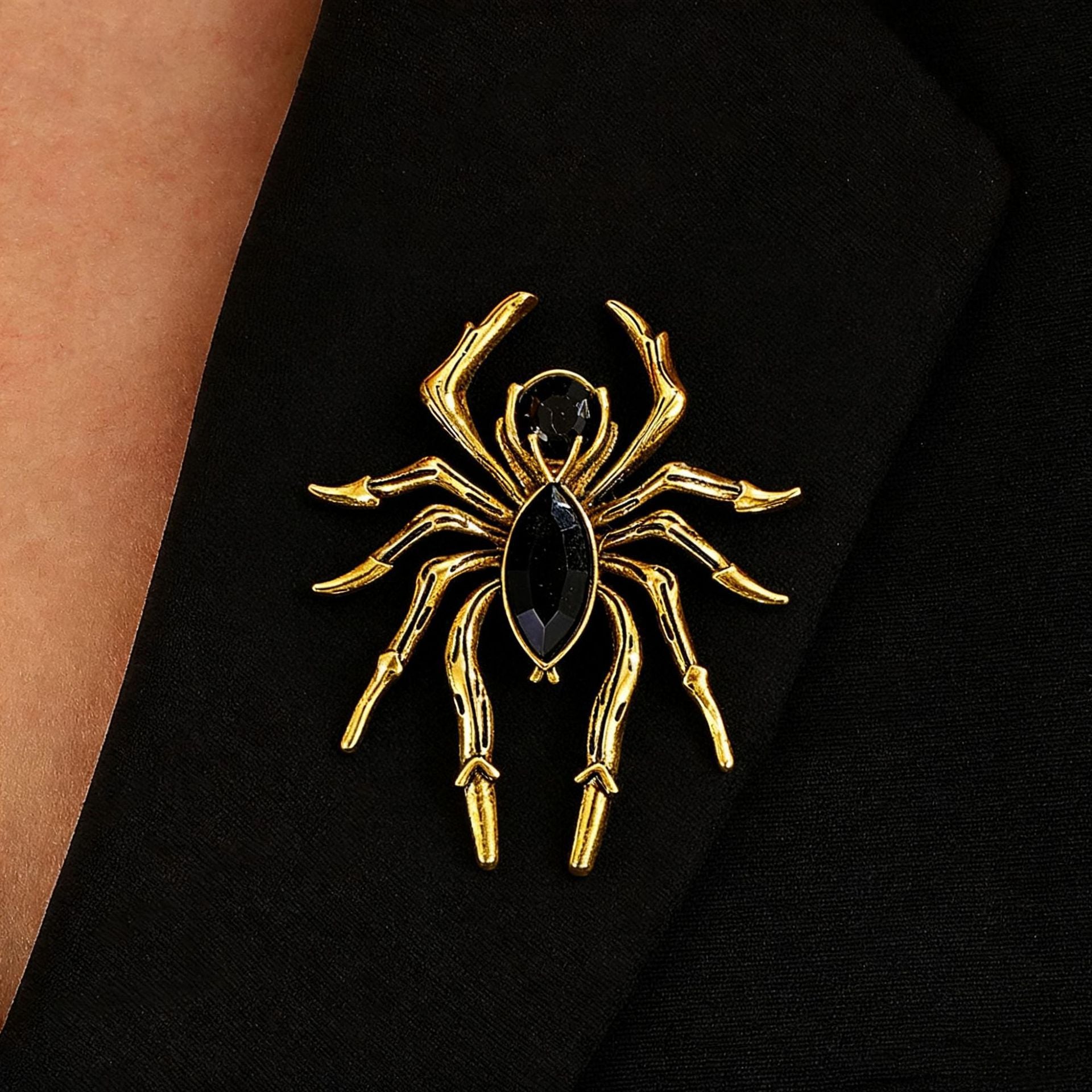 Wholesale Antique Silver Alloy Rhinestone  Brooch Pin  Gothic f Suit Jewelry Accessory