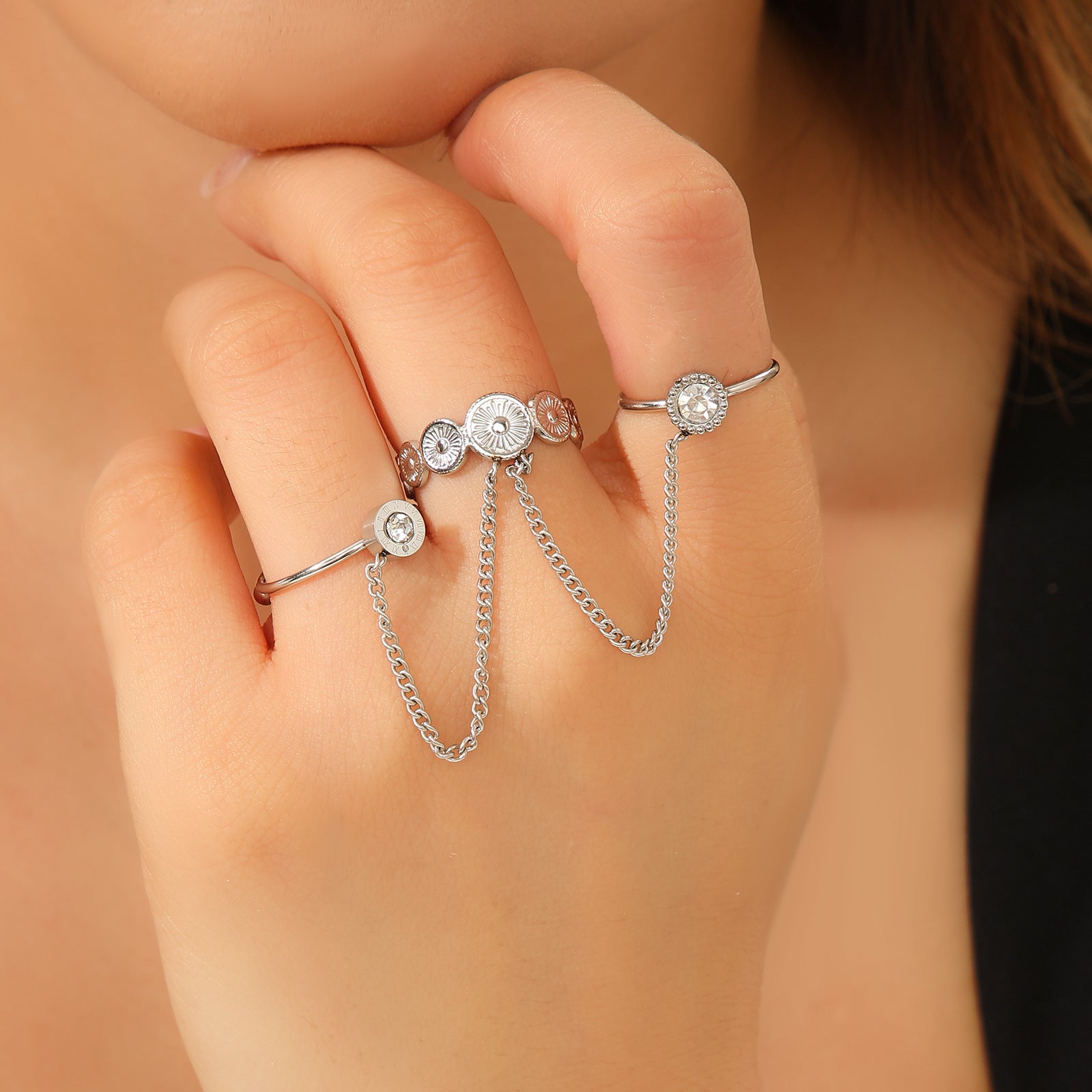 Wholesale Cross-Border Foreign Trade Niche Design Rings,  Vintage Palace-Style Chain Link Rings,  Stainless Steel Personalized Rings