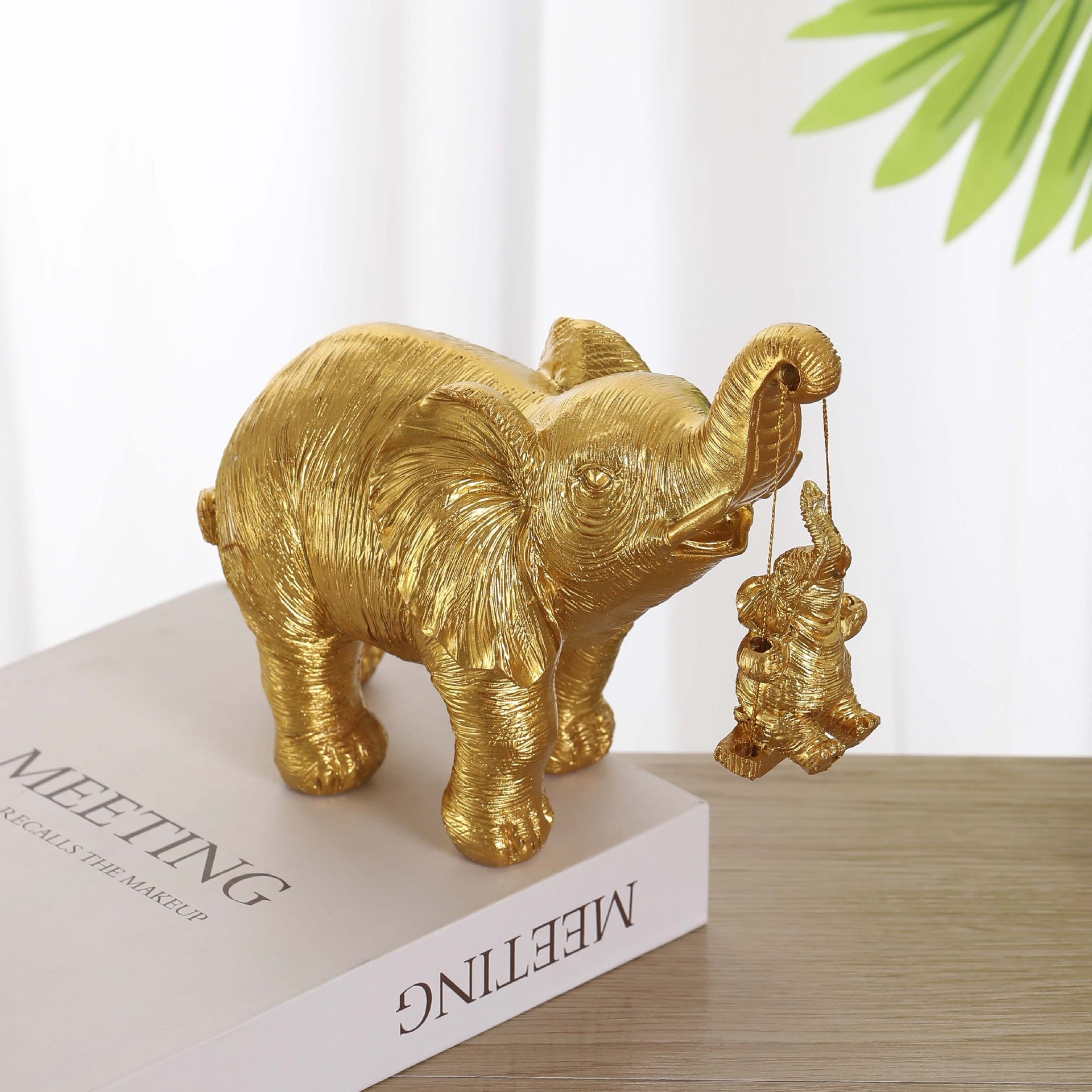 Wholesale Mother's Day Cartoon Cradle Elephant Resin Ornaments