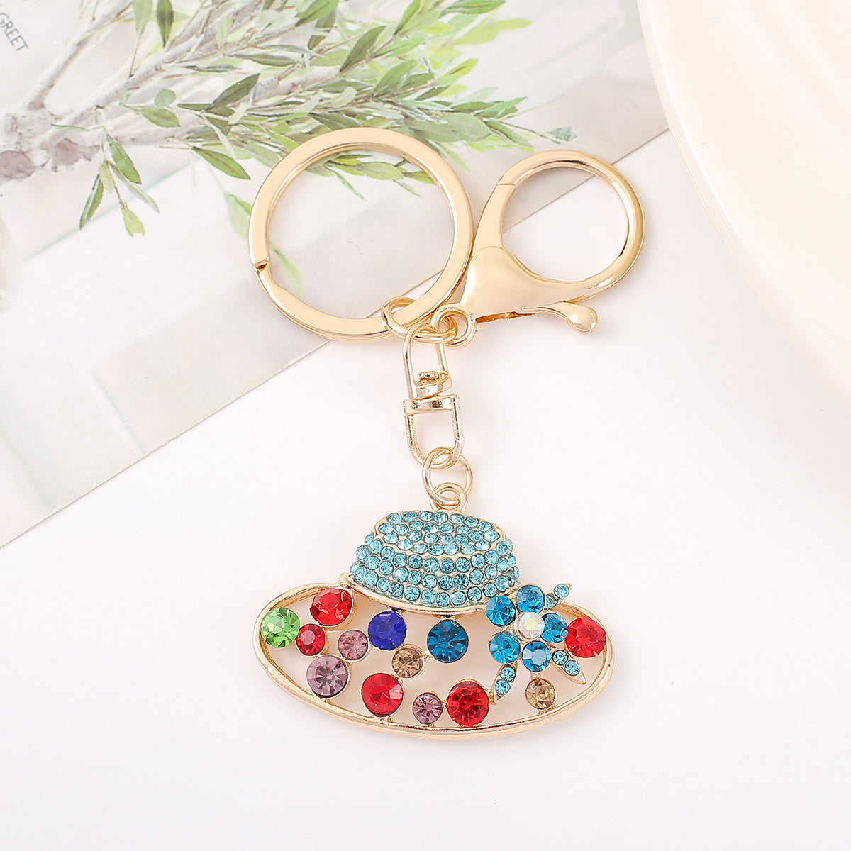 Wholesale Diamond Colored Sun Hat Alloy Keychain