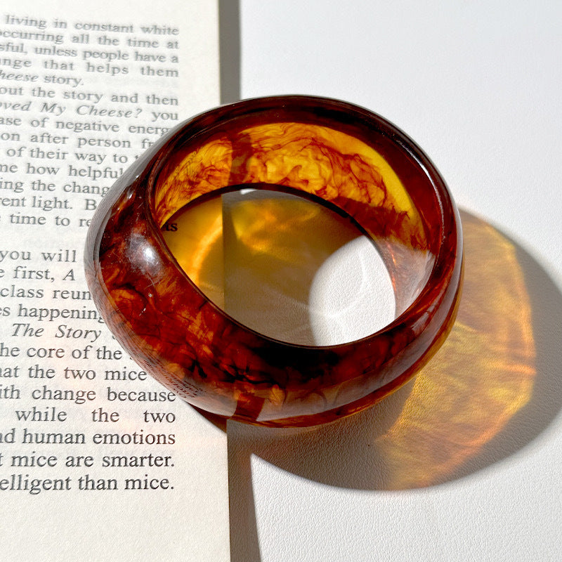 Wholesale Resin Oval Wide Edition Geometric Curved Resin Smudged Brown Bracelet