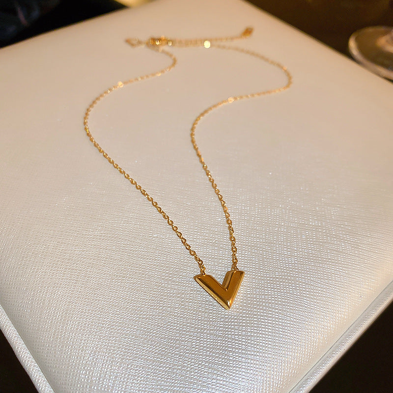 Wholesale Gold Titanium Steel V-Shaped Earrings and Necklace Fashion Set