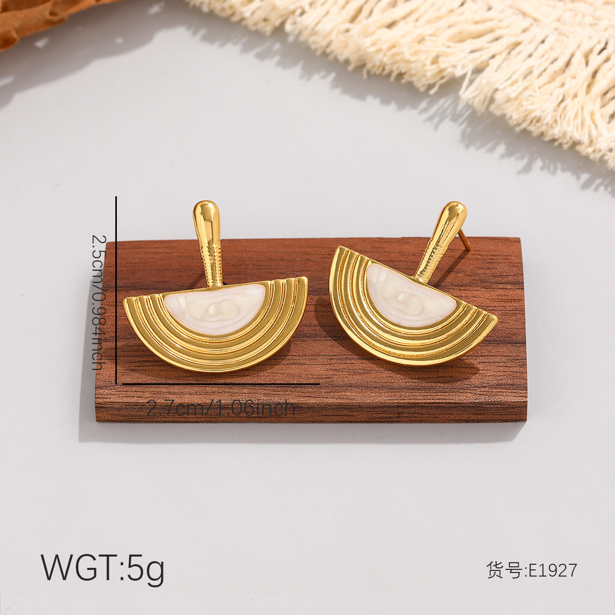 Wholesale Stainless steel stud earrings for women