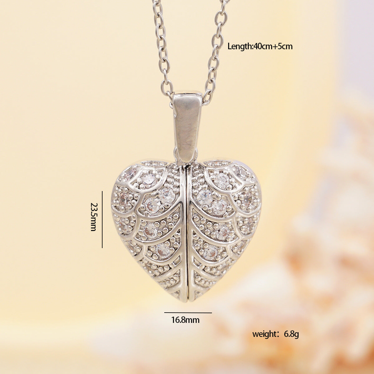 Wholesale Personalized opening and closing copper zircon heart-shaped wing clavicle necklace