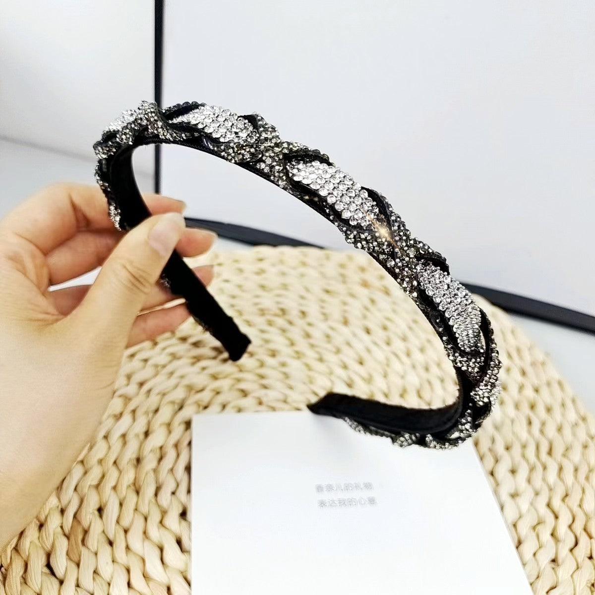 Wholesale Light Luxury Color Blocked Full Diamond Fashionable Versatile High End Sensation Sparkling Diamond High End Headband