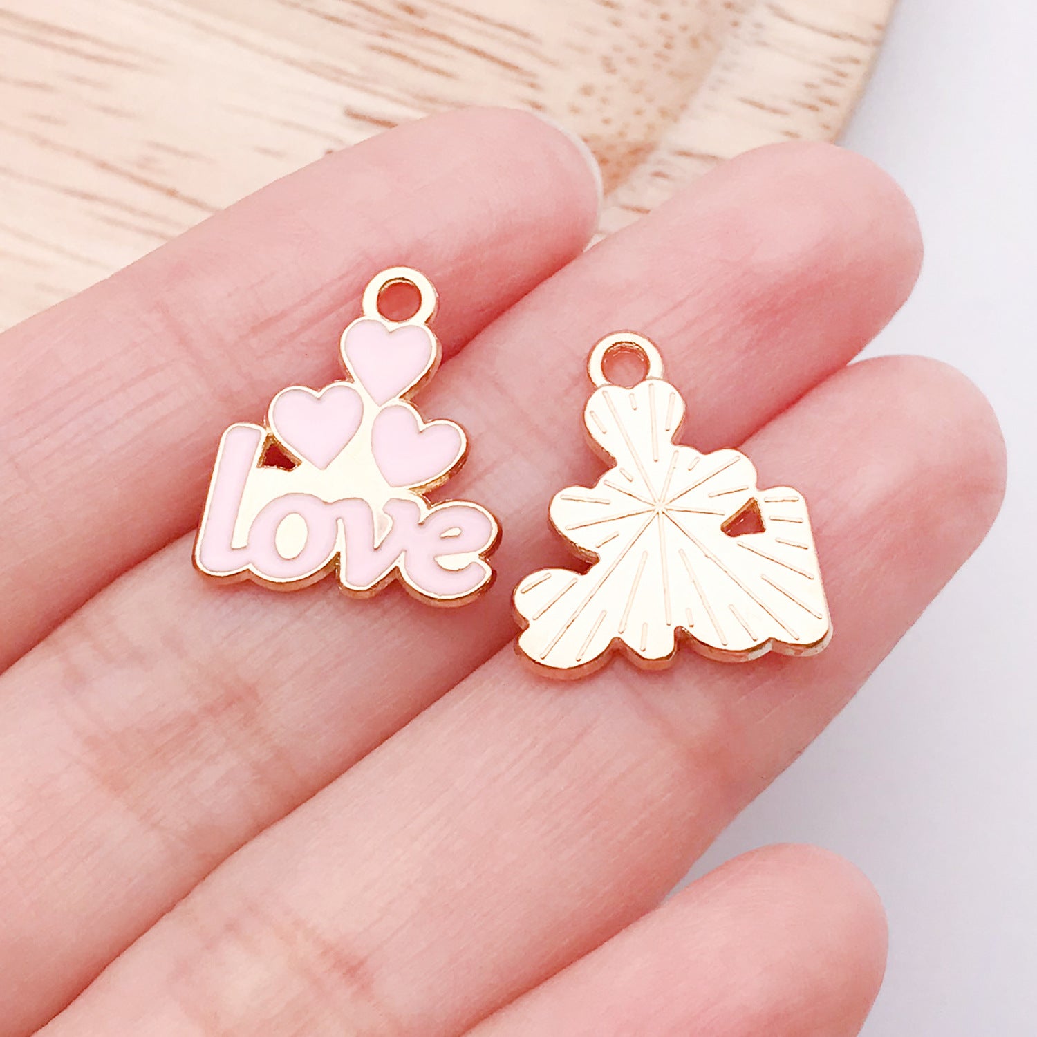 Wholesale Valentine' s Day Love Variety Cartoon Jewelry Accessories Pendant
