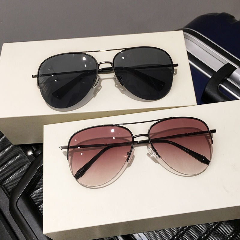 Wholesale Men's and women's sunglasses for driving with large frame toad mirror