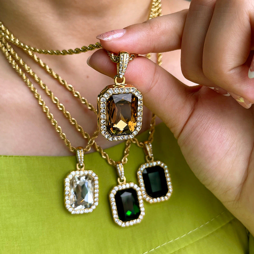 Wholesale Retro Atmospheric Square Style Zircon Surrounded By Diamond Twist Titanium Steel Chain