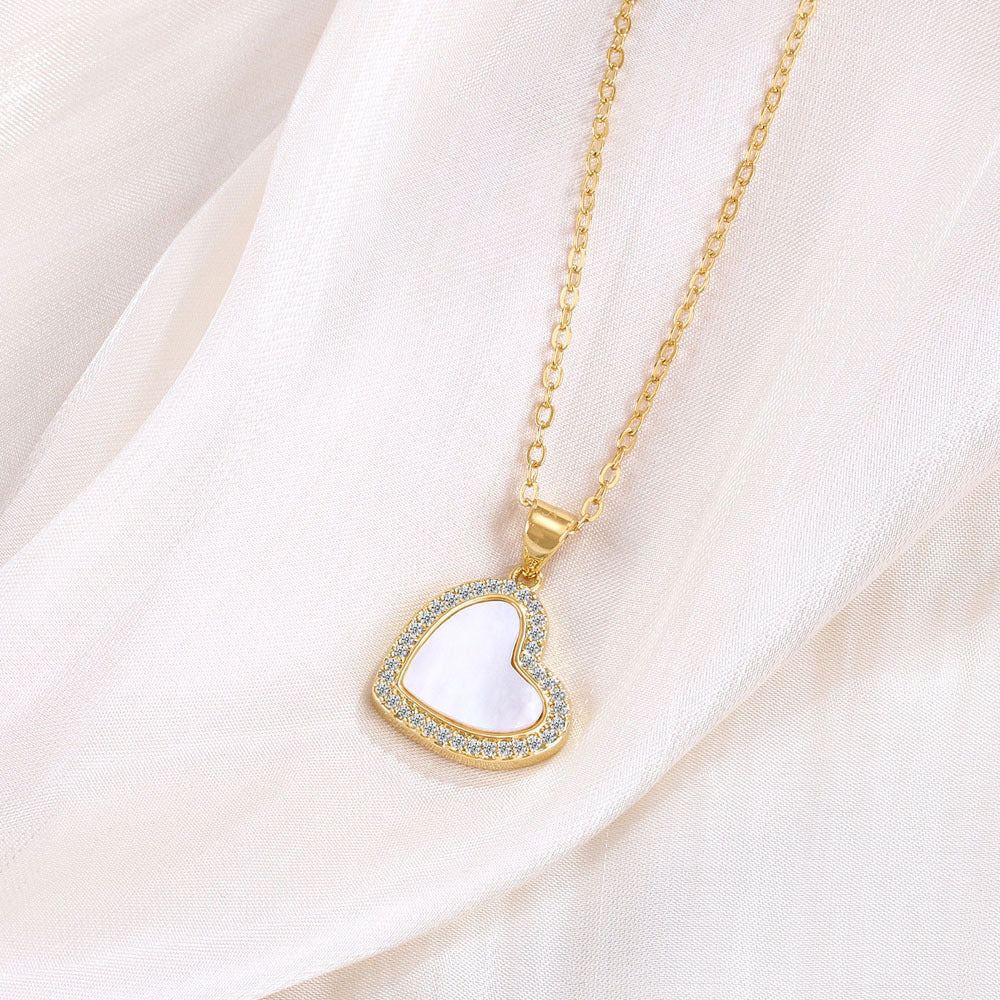 Wholesale Gold Plated Shell Heart Rhinestone Pendant Necklace Chic Everyday Jewelry Gift For Women