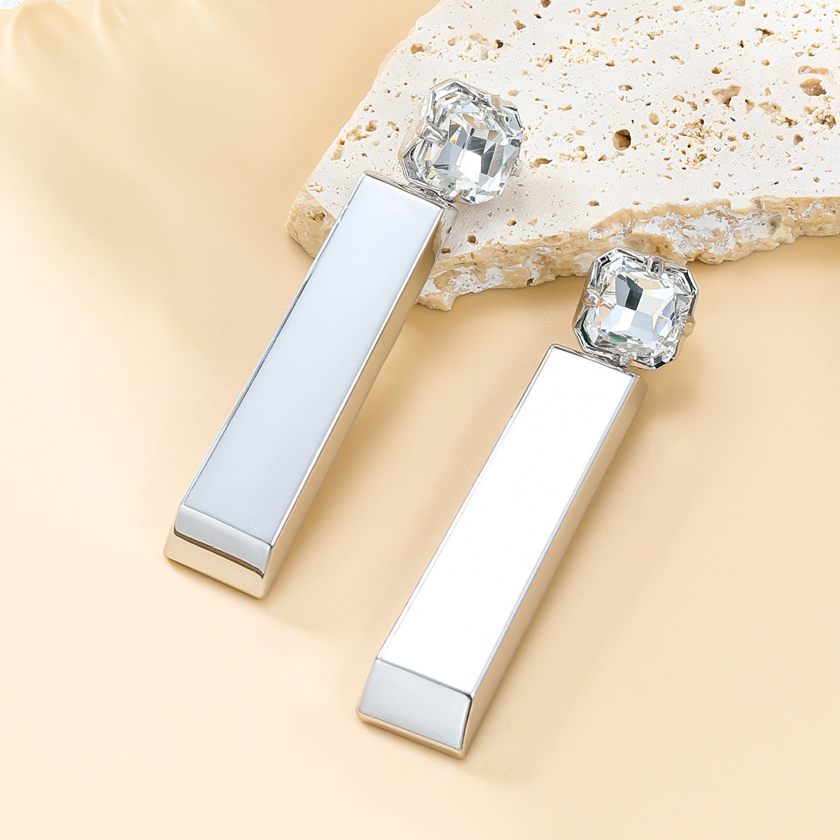 Wholesale Gold Bar Shape Cube Polished Glossy Earrings