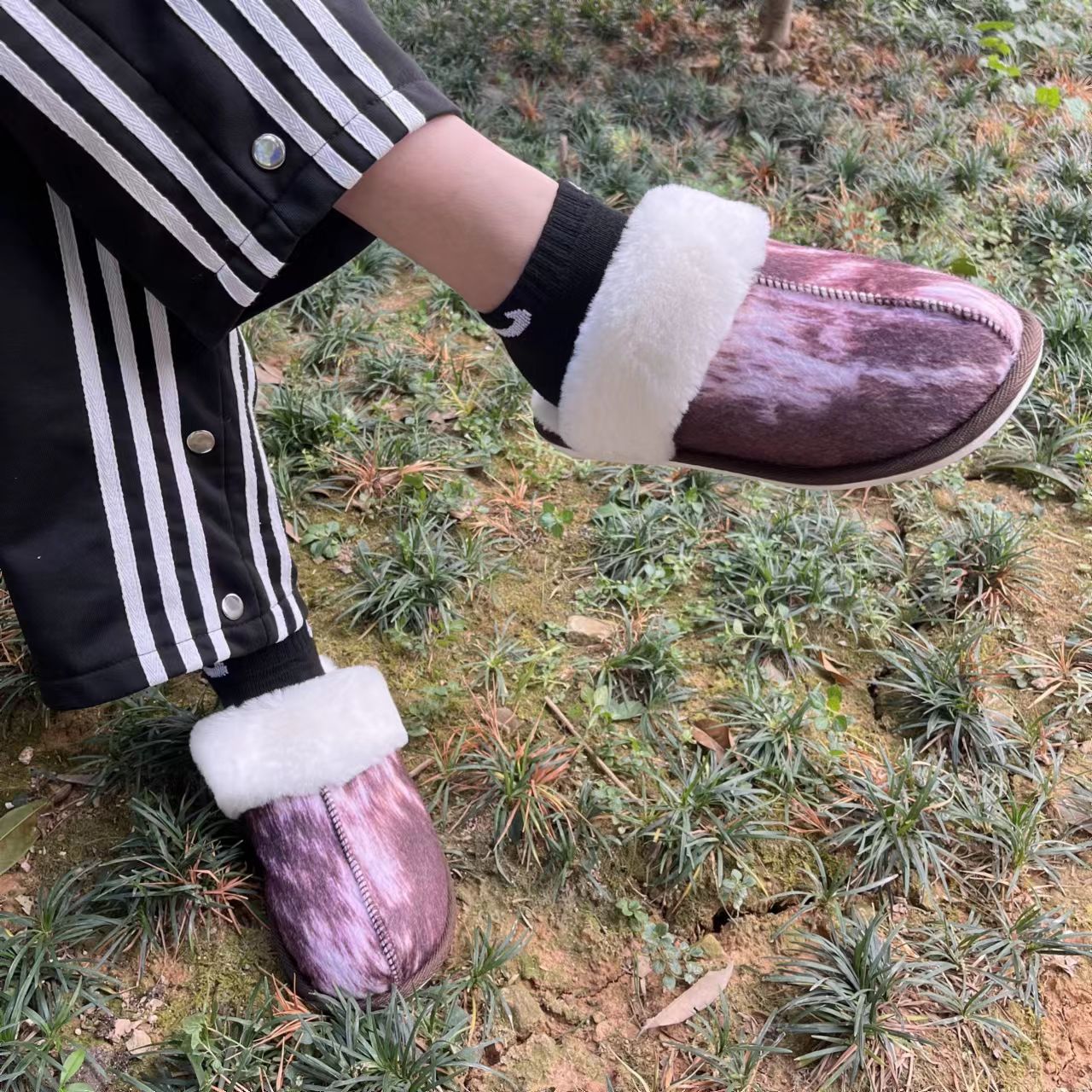 Wholesale Autumn and Winter Plush Slippers