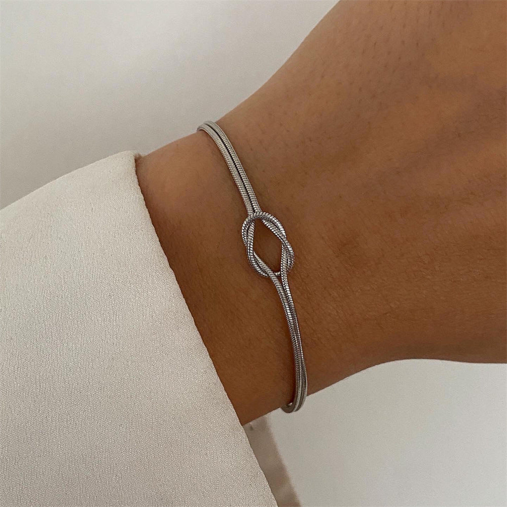 Wholesale Knot snake bone chain herringbone titanium steel bracelet