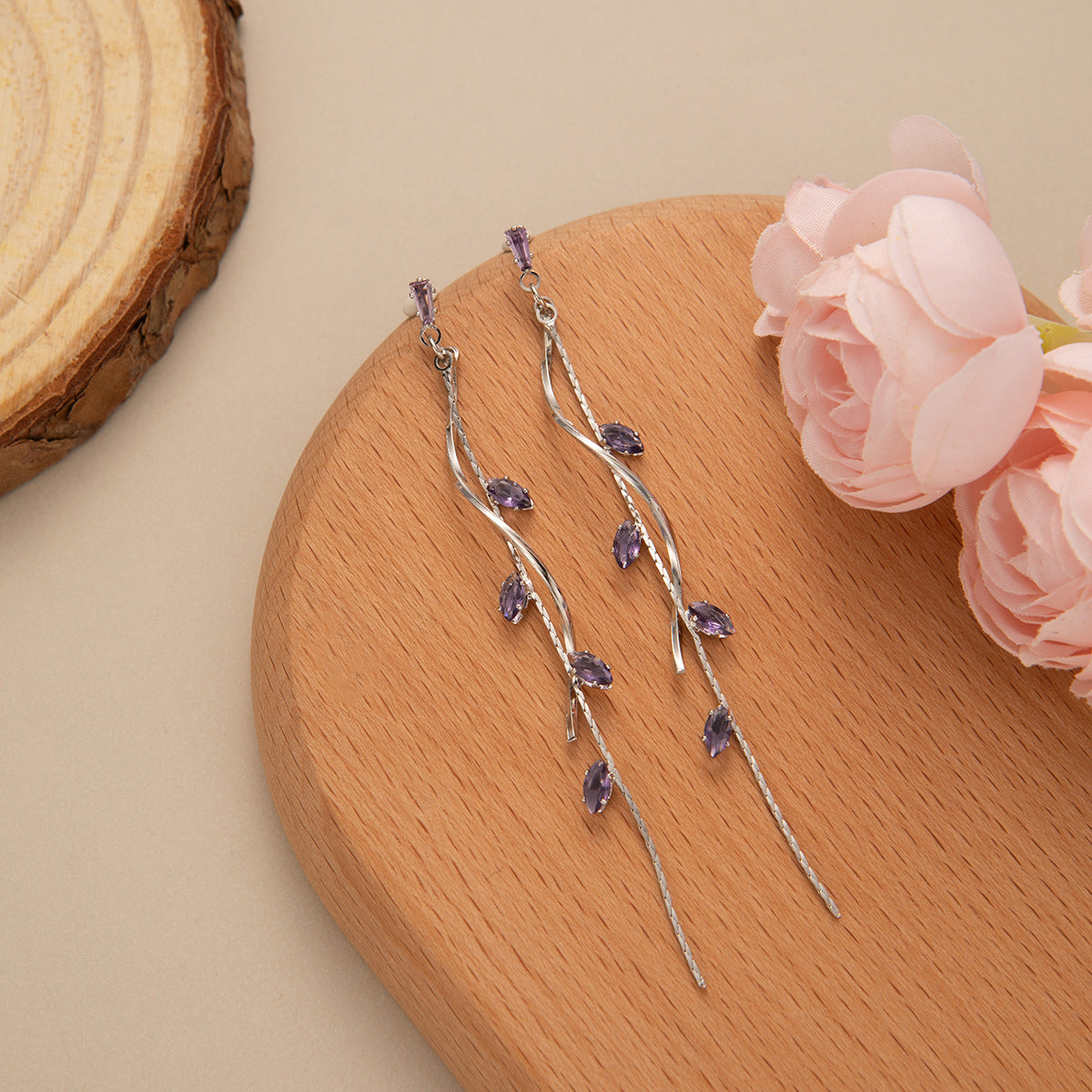 Wholesale Summer style long earrings leaf tassel earrings