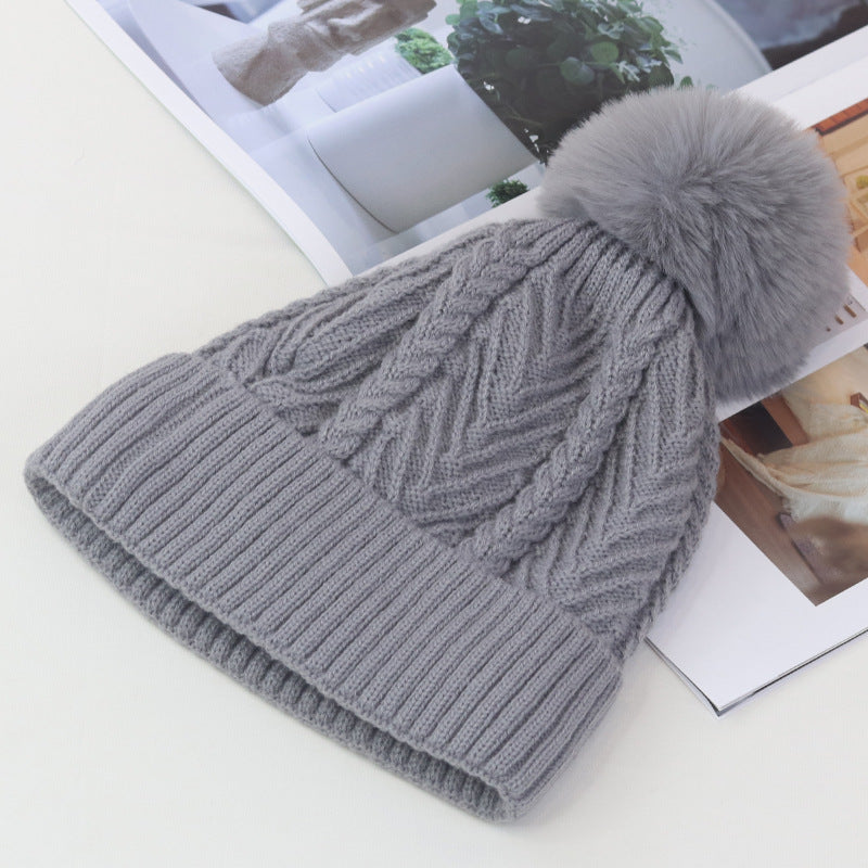 Wholesale Autumn and Winter Solid Color Fur Ball Cold Cashmere  Hat