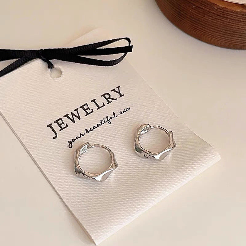 Wholesale water drop hoop light luxury high-end new plain hoop unique earrings