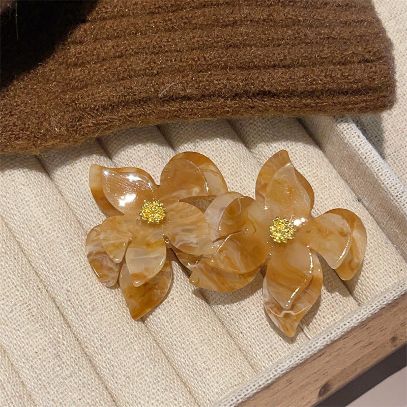 Wholesale Gardenia White Coffee French Retro Flower Earrings