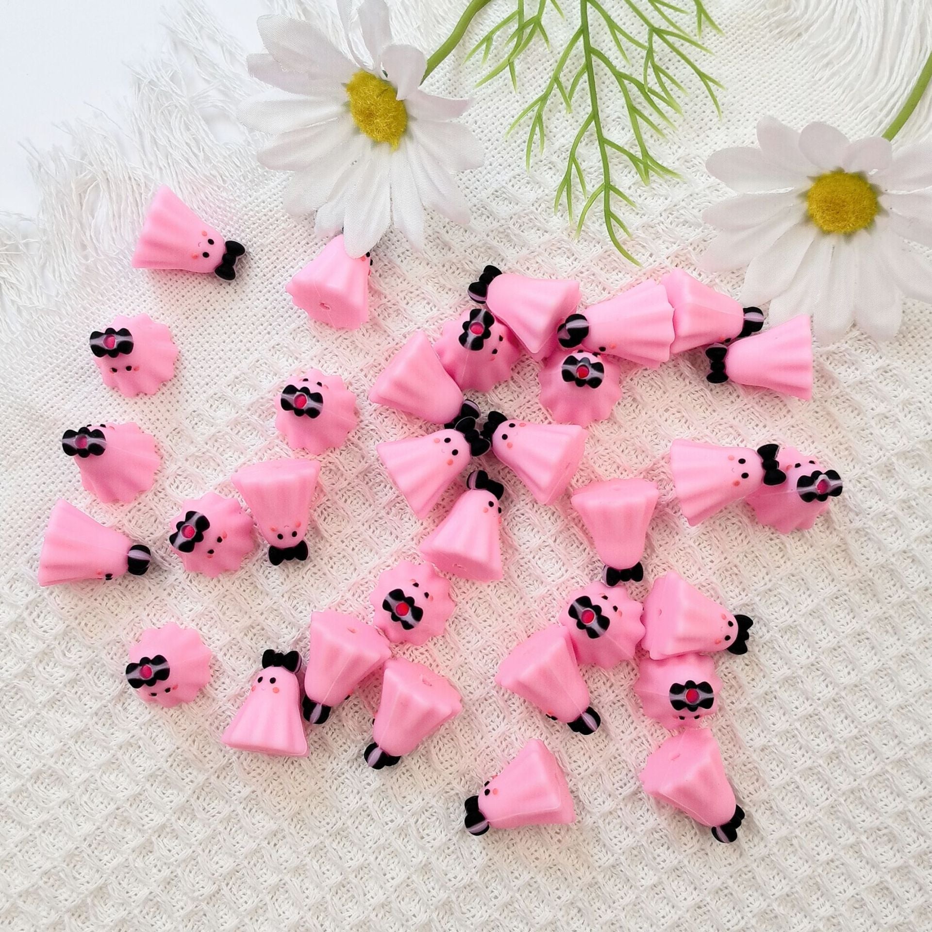 Wholesale 10pcs 3D Hot New Three-dimensional Silicone Ghost Cartoon Toondi Beads