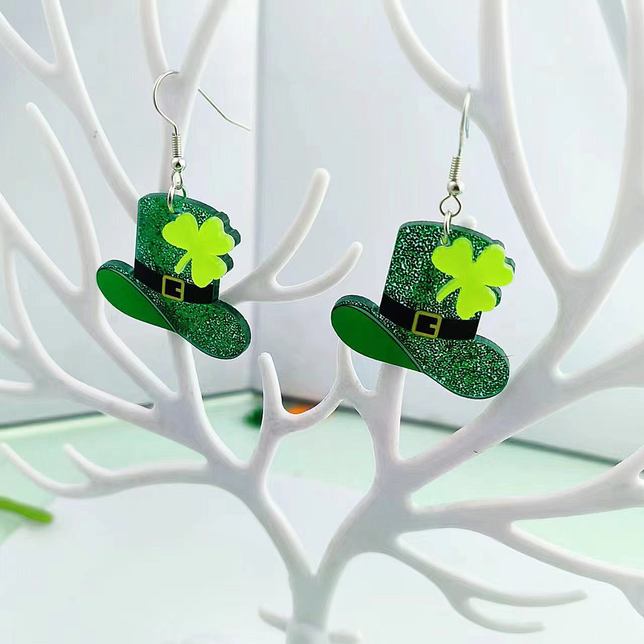 Wholesale St. Patrick's Day Earrings Mardi Gras Glitter Four Leaf Clover Acrylic Earrings