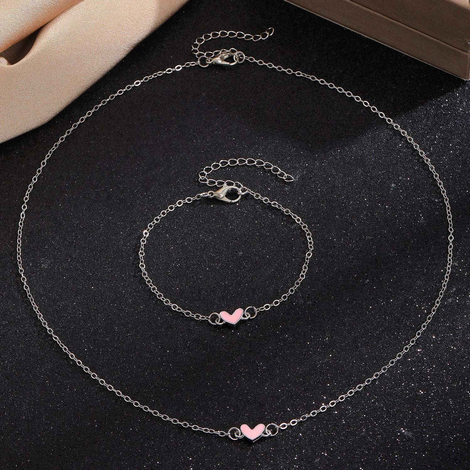Wholesale All-match love necklace simple high-end peach heart pendant