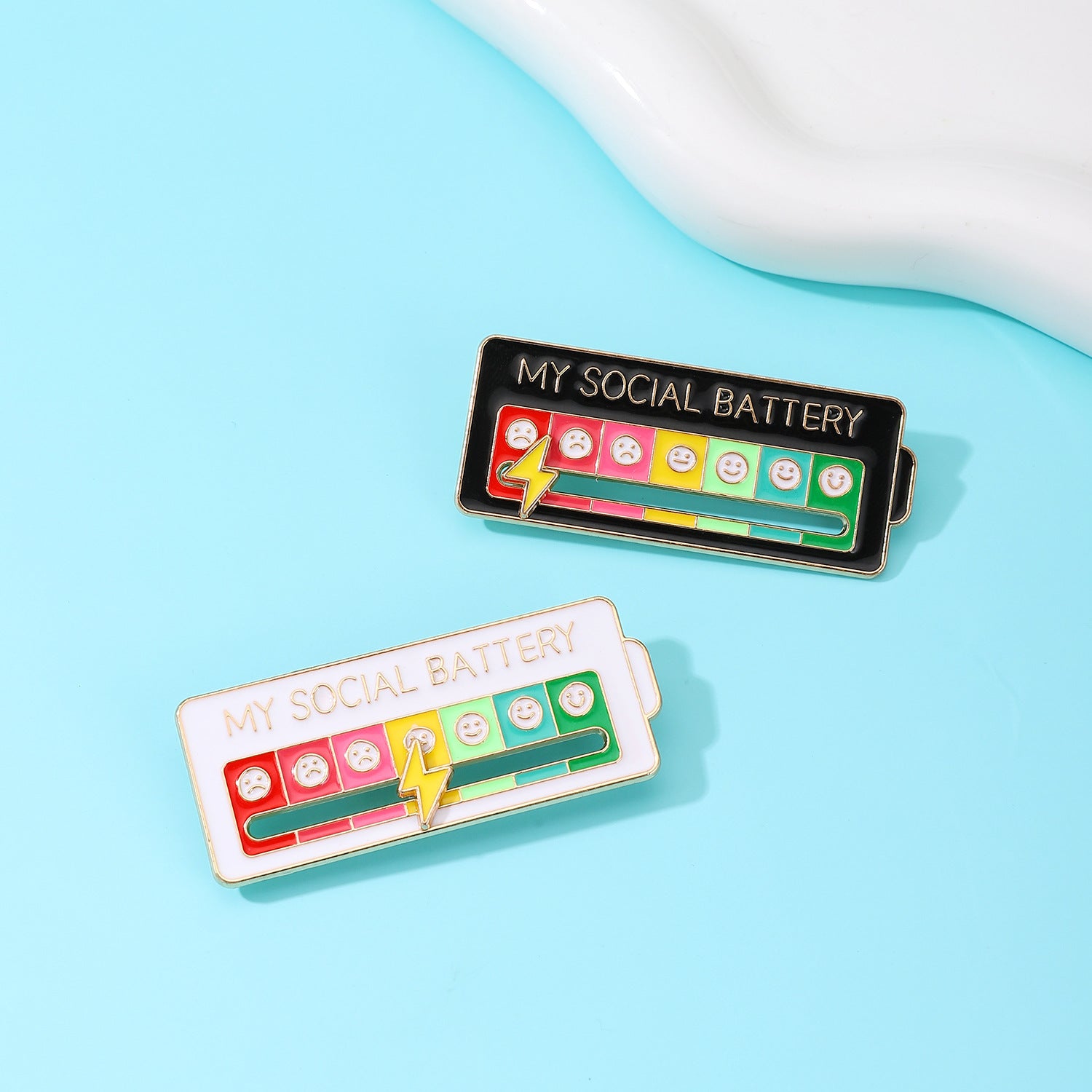 Wholesale Convert Mood Energy Creative Alloy Badge Brooch