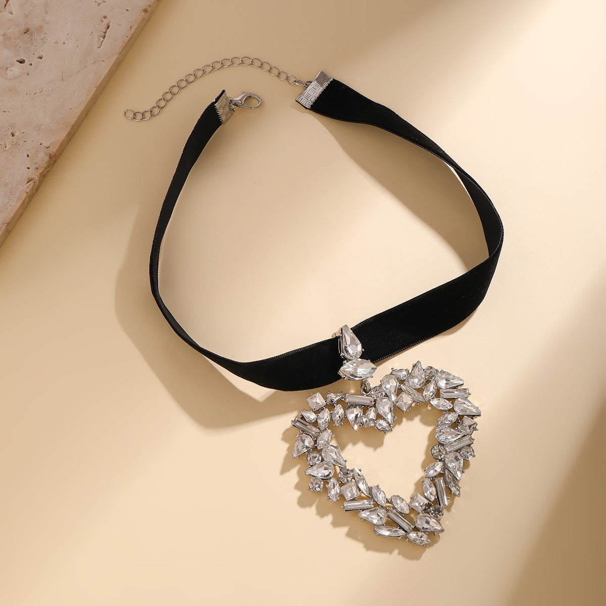 Wholesale Velvet Diamond Love Necklaces