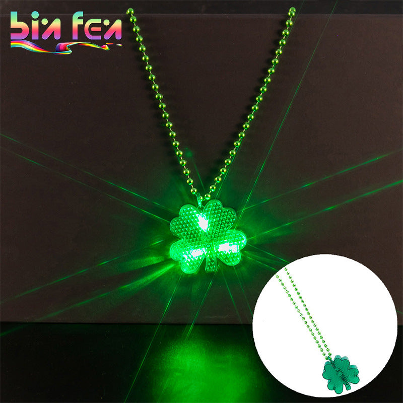 Wholesale St.  Patrick' s Day LED light clover luminous necklace