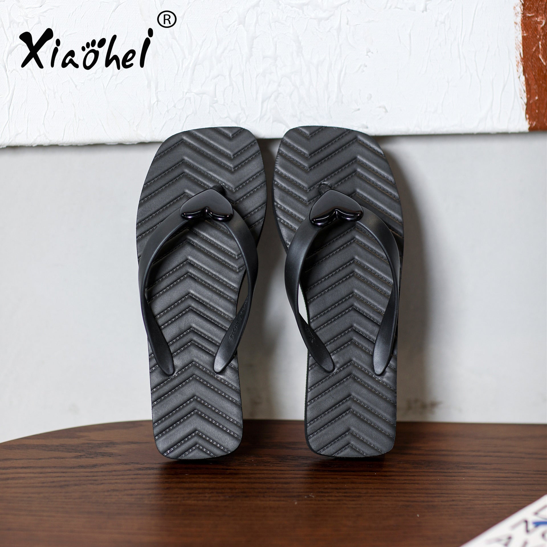 Wholesale Outdoor Breathable Lightweight Thick Bottom Square Toe Love Flip Flops