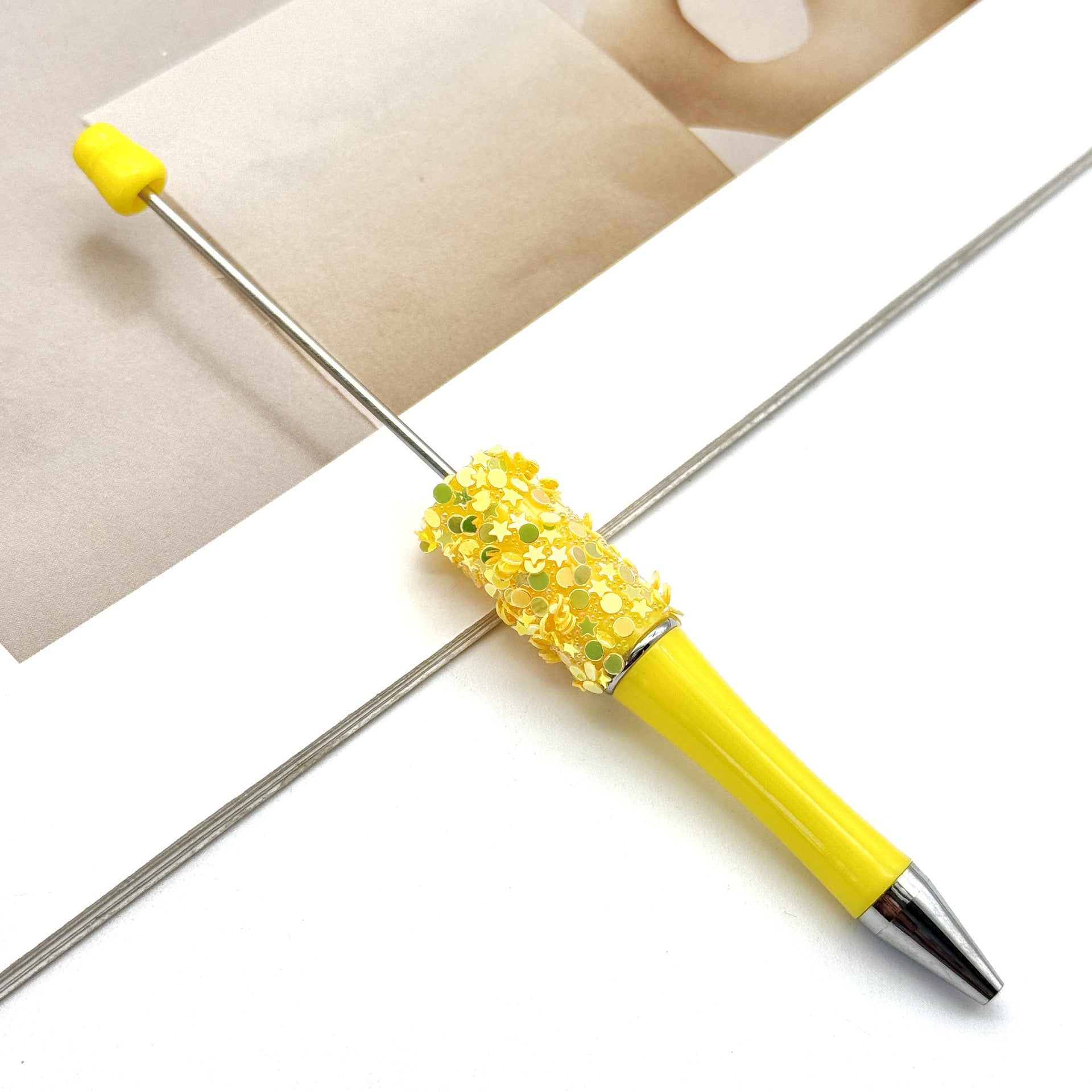 Wholesale DIY Small Star Beaded Pen Shining Sequins Star Ballpoint Pen Handmade Patch Cute Beaded Ballpoint Pen in stock