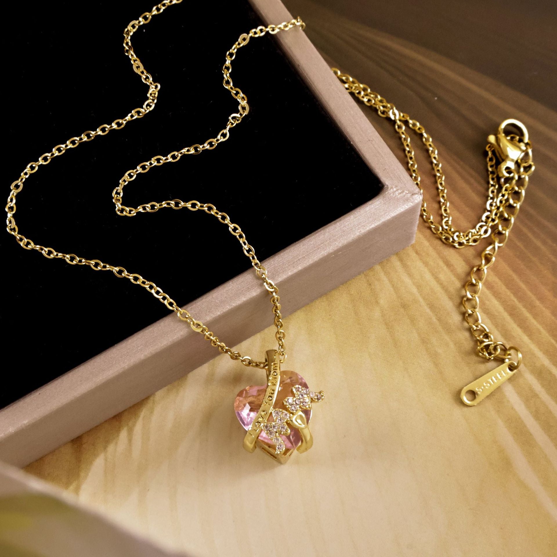 Wholesale Titanium Steel Heart Necklace