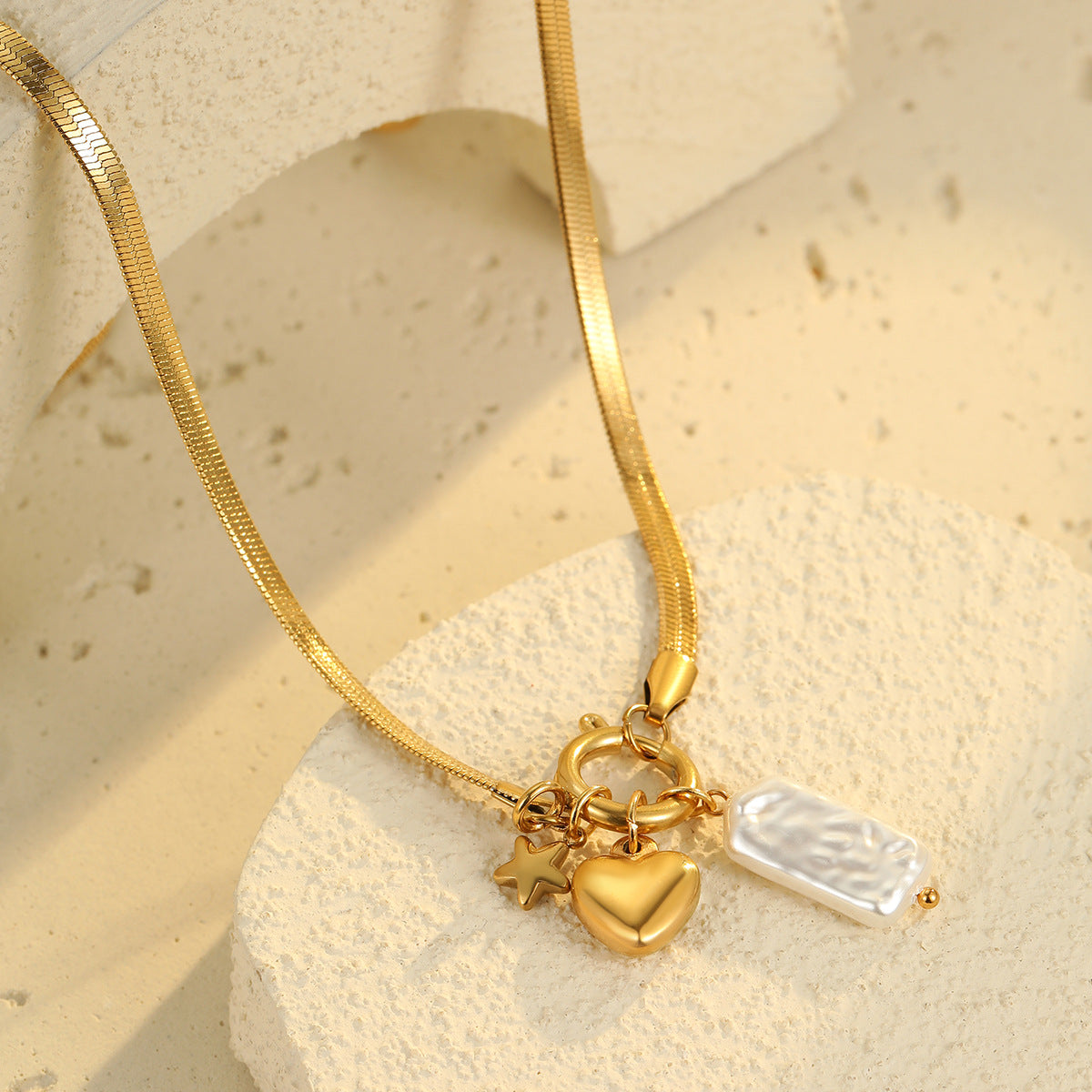 Wholesale Love Heart Pendant Necklace Niche Design Stainless Steel Necklace