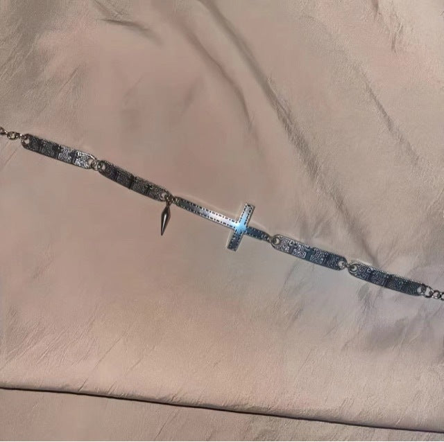 Wholesale Silver necklace for women summer new style high-end luxury clavicle chain pendant