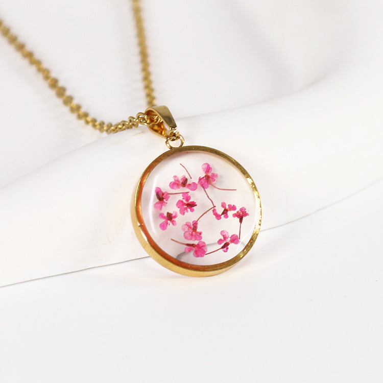 Wholesale 6pcs Simple Resin Stainless Steel Round Dripping Glue Dried Flower Necklace